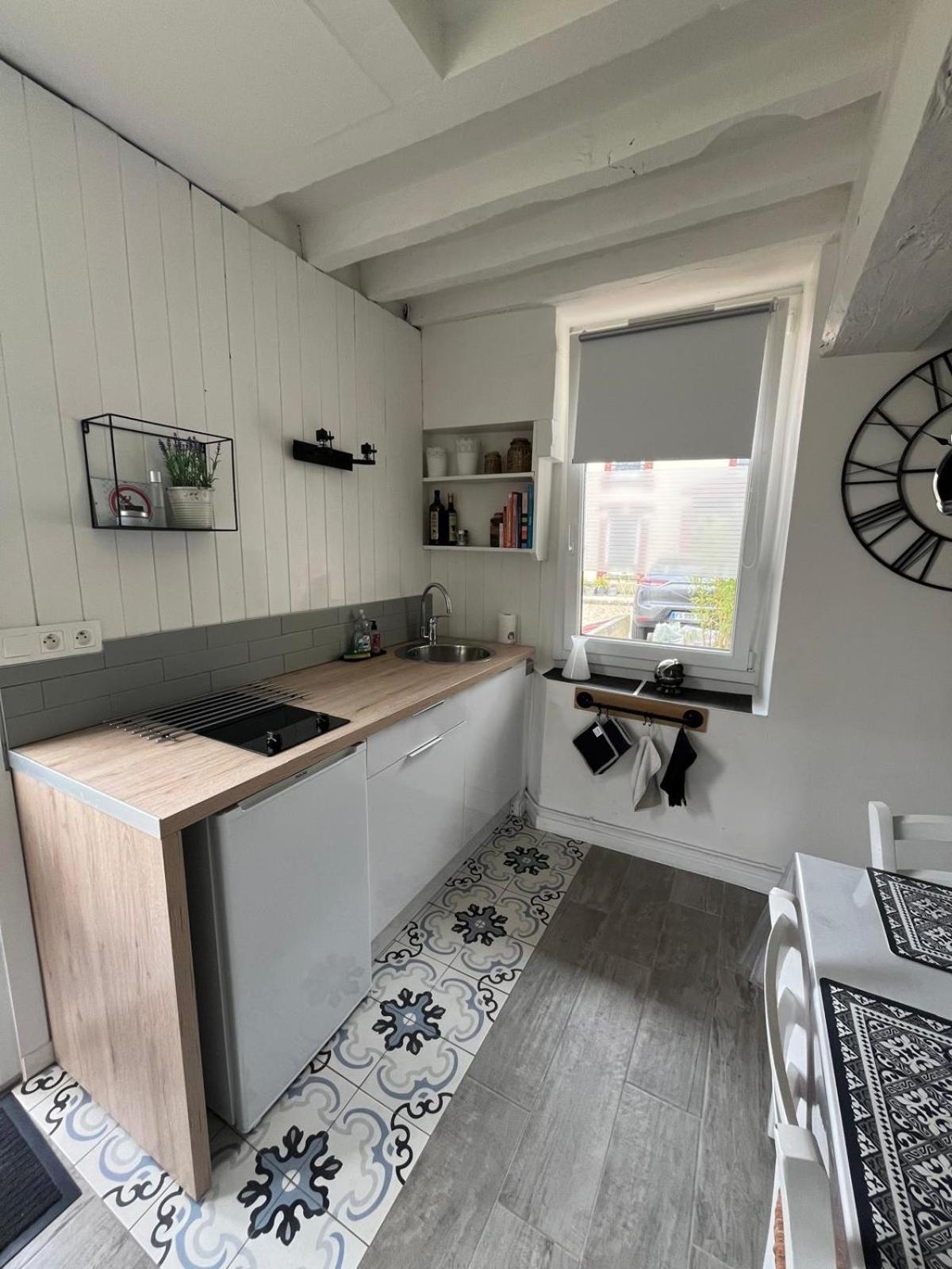 La Petite Maison Gasny Bagian luar foto